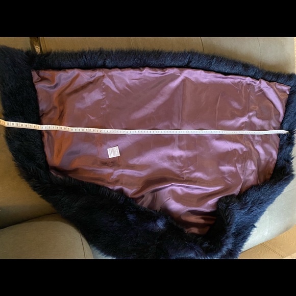 Parisian Faux Fur Vest - Picture 9 of 9